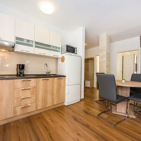 Simoni Zd Apartment Zadar