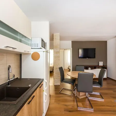 Simoni Zd Apartment