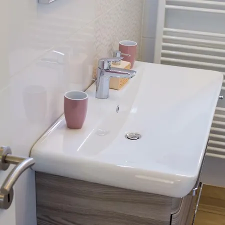 Simoni Zd Apartamento *